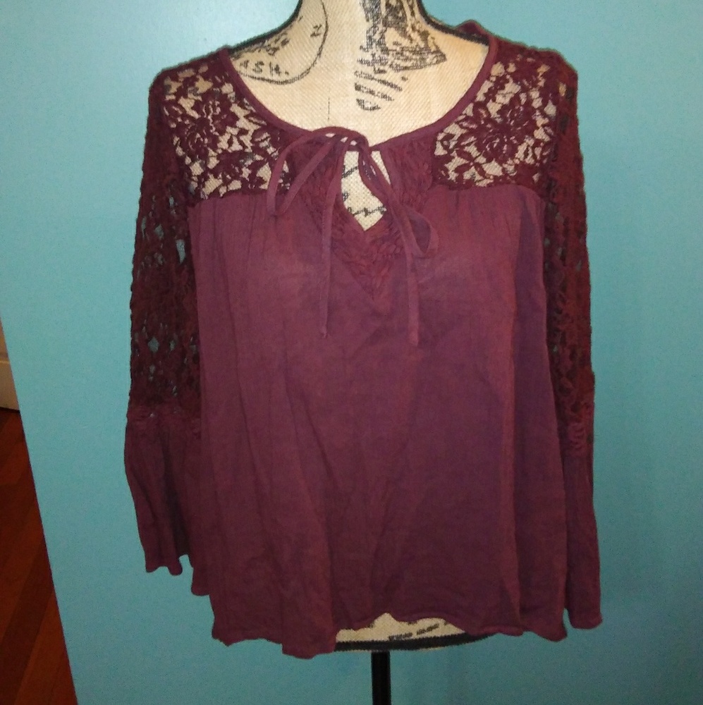 🌷CLOSET SALE🌷Mudd brand top